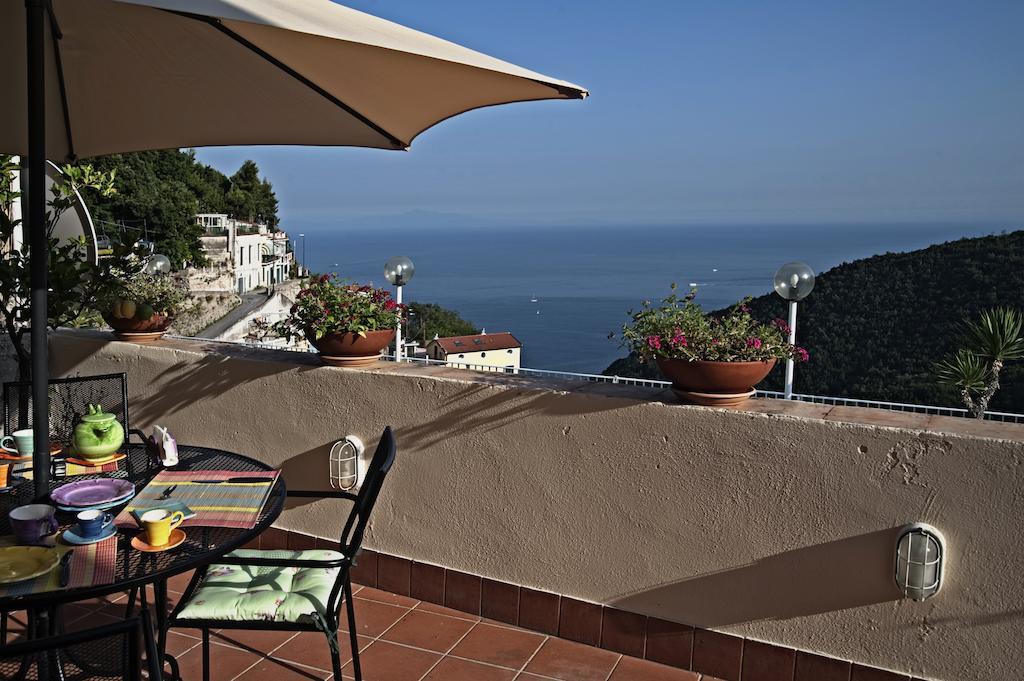 Le Terrazze Di Cristina Bed & Breakfast Vietri Cameră foto