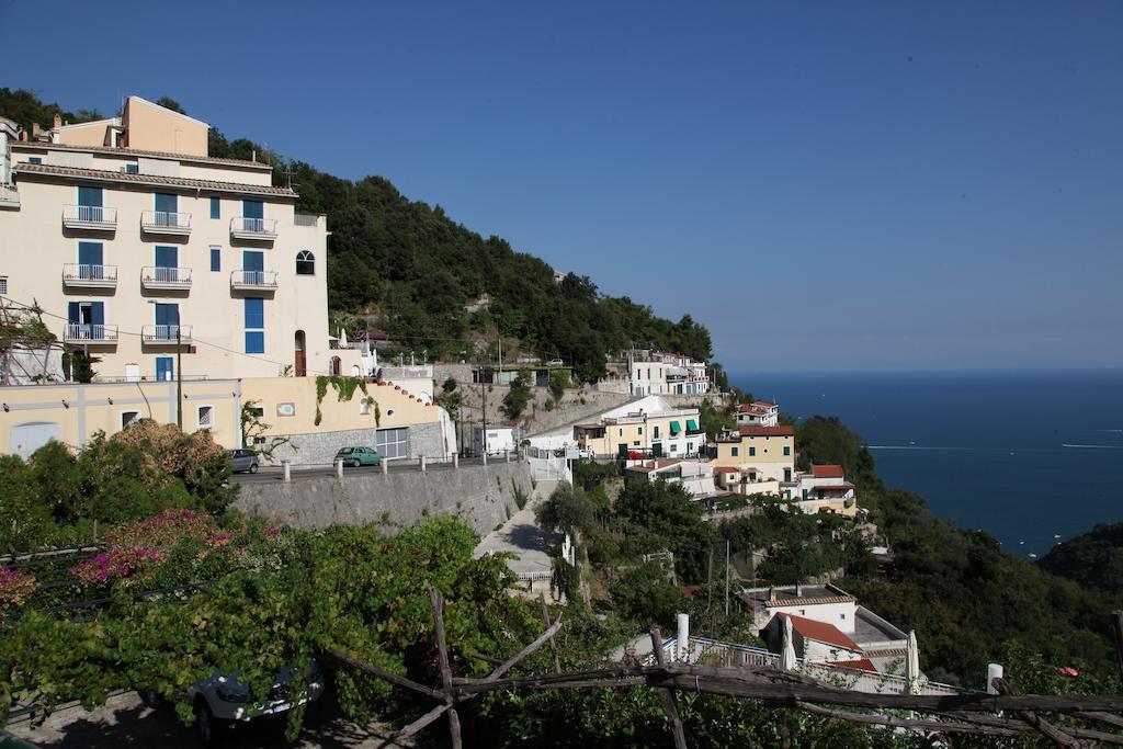Le Terrazze Di Cristina Bed & Breakfast Vietri Exterior foto
