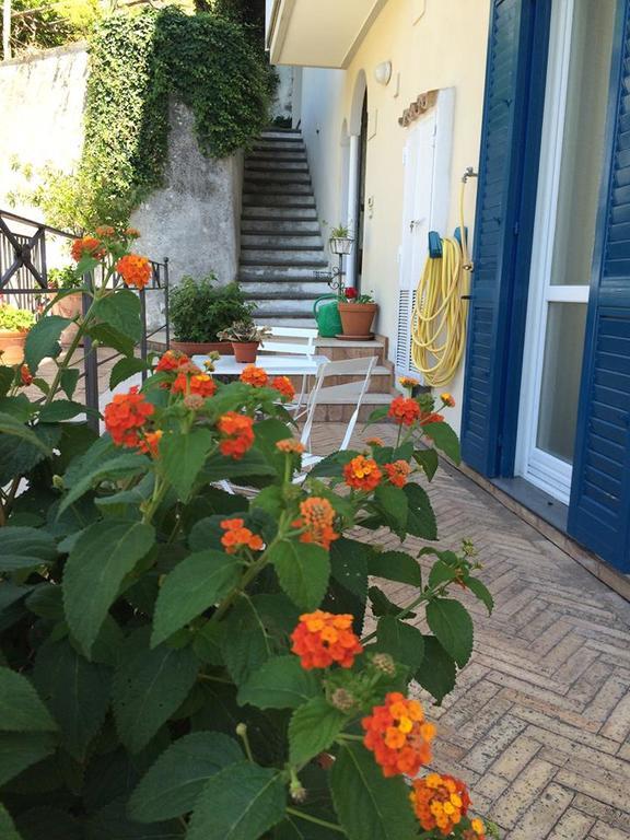 Le Terrazze Di Cristina Bed & Breakfast Vietri Exterior foto