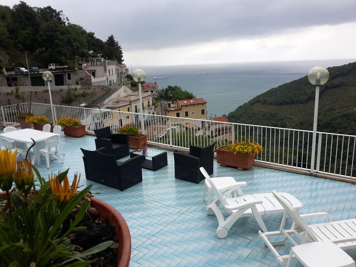 Le Terrazze Di Cristina Bed & Breakfast Vietri Exterior foto