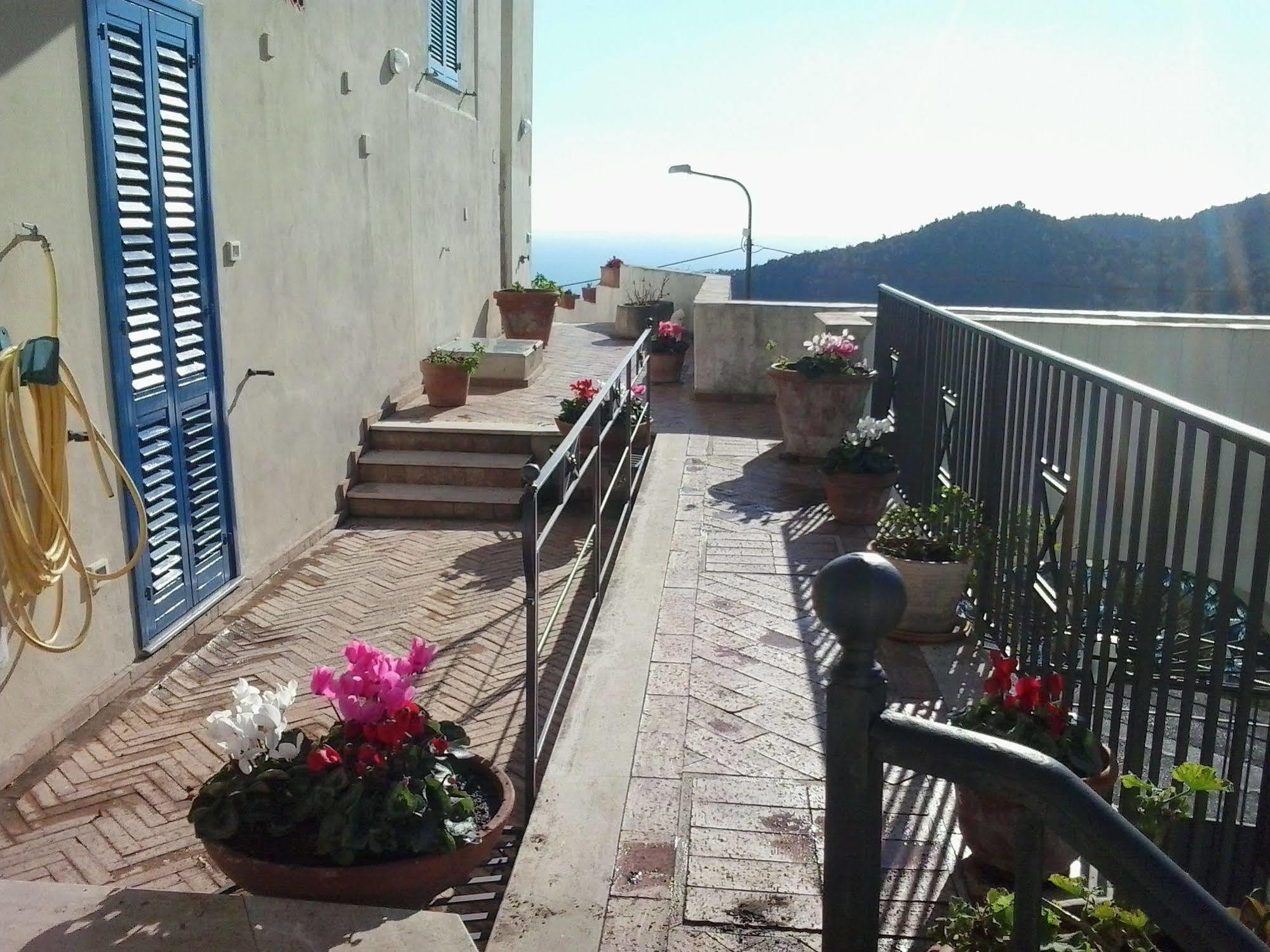 Le Terrazze Di Cristina Bed & Breakfast Vietri Exterior foto